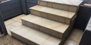 Sandstone steps in au